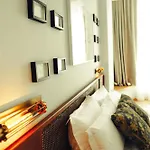 Bazaar Otel Tiran