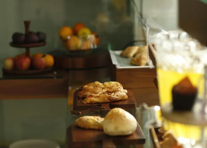 Bazaar 4* تيرانا