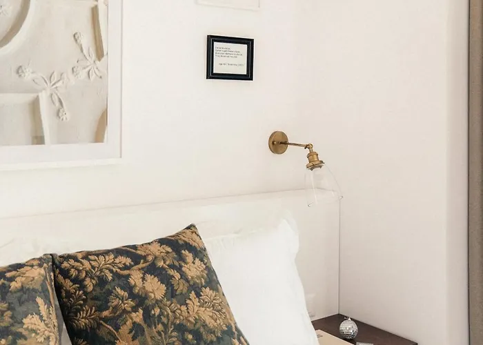 Bazaar فندق تيرانا