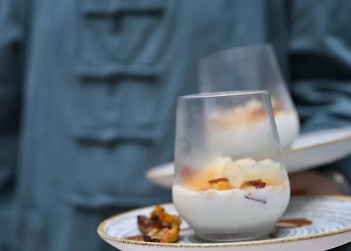 Bazaar فندق تيرانا